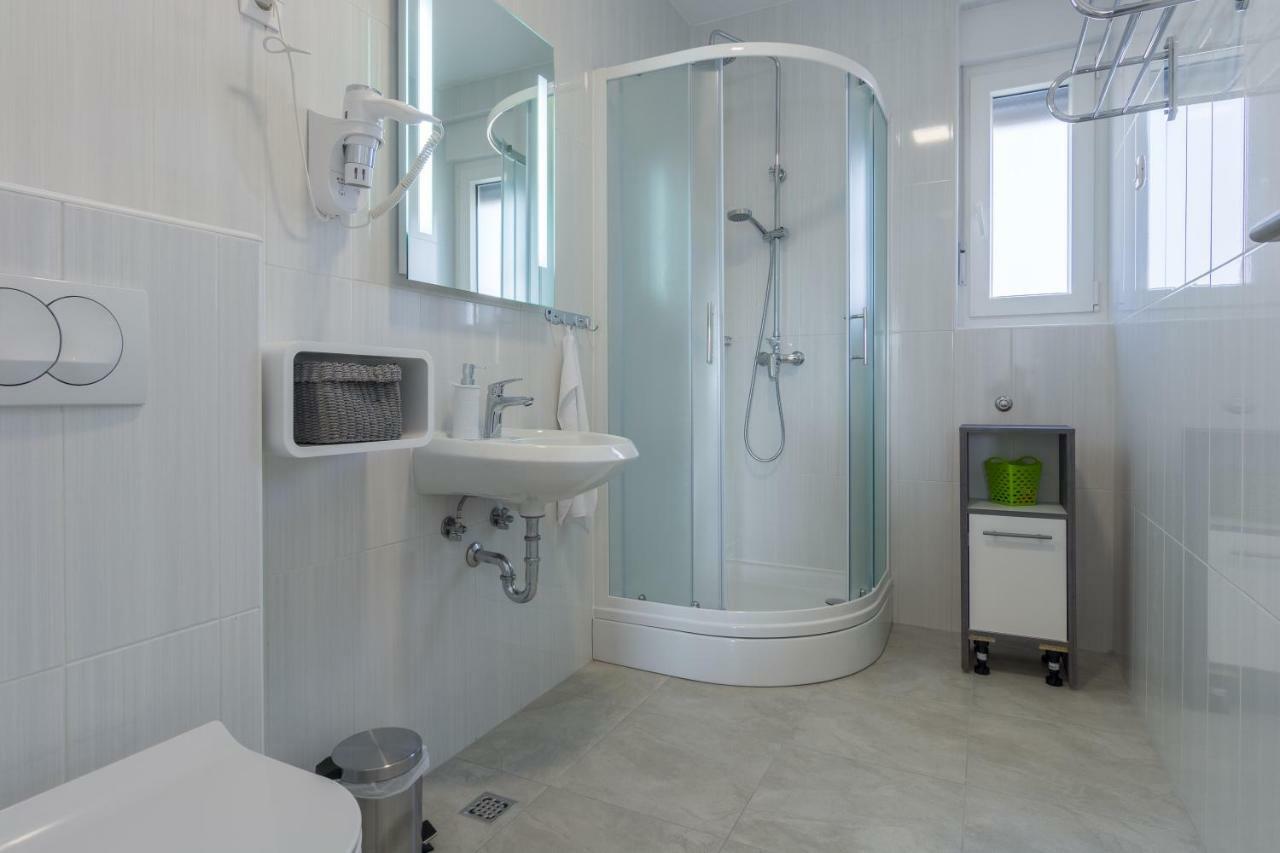 Appartement Apartmanska Kuca Luna à Bibinje Extérieur photo